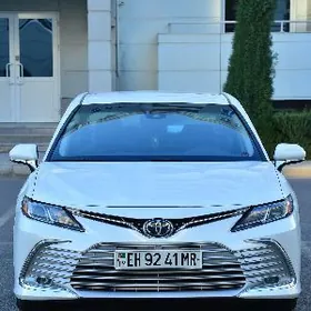 Toyota Camry 2020