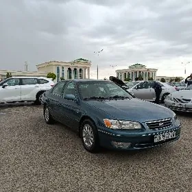 Toyota Camry 2001