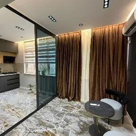 14 TAPGYR 3 KOMNAT LYUKS