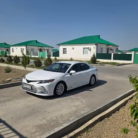 Toyota Camry 2018