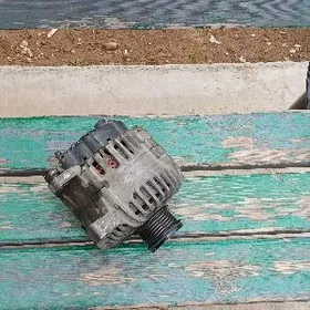 Hyundai sanata Genaratr 2008