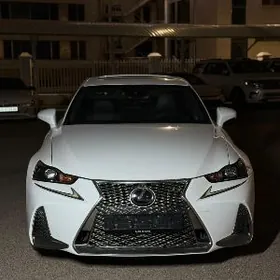 Lexus IS 2018