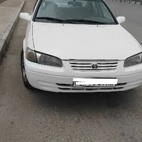 Toyota Camry 1997