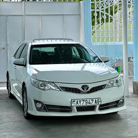 Toyota Camry 2012