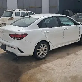Kia Rio 2022