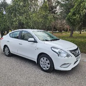 Nissan Sunny 2021