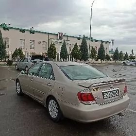 Toyota Camry 2004
