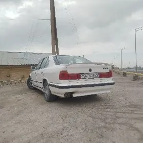 BMW 525 1990