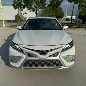 Toyota Camry 2022