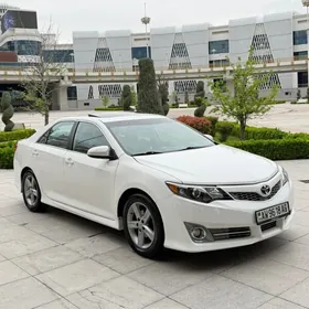 Toyota Camry 2012