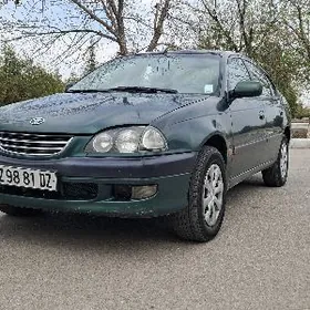 Toyota Avensis 2000