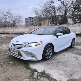 Toyota Camry 2020
