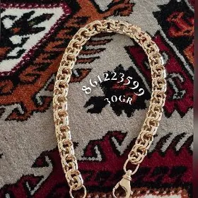 gyzyla menzes kardinal braslet