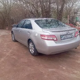Toyota Camry 2011