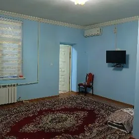 Хитровка 2 комнат 1этаж