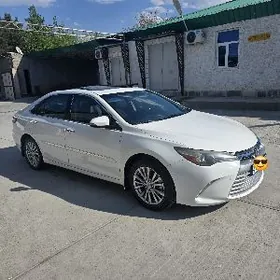 Toyota Camry 2016