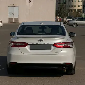 Toyota Camry 2020