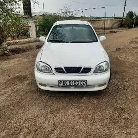 Daewoo Lanos 1998