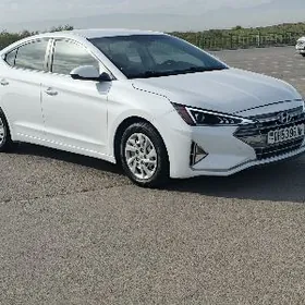 Hyundai Elantra 2020