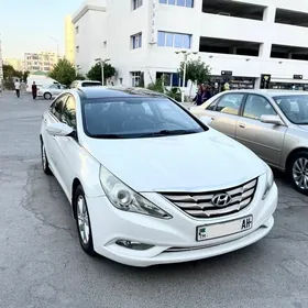 Hyundai Sonata 2011