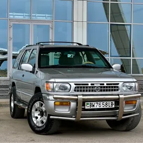 Nissan Pathfinder 1996