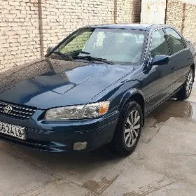 Toyota Camry 1997