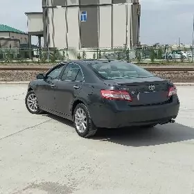 Toyota Camry 2011