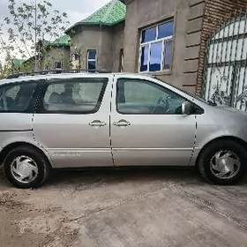 Toyota Sienna 2002