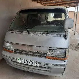 Toyota Hiace 1998