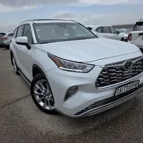 Toyota Highlander 2022