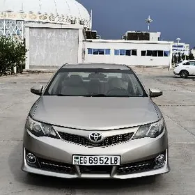 Toyota Camry 2013
