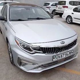 Kia Optima 2020