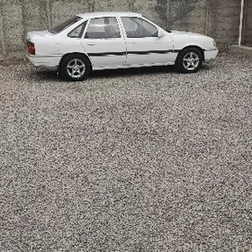 Opel Vectra 1989