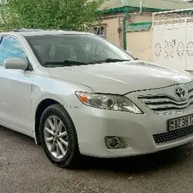 Toyota Camry 2010