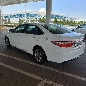 Toyota Camry 2015