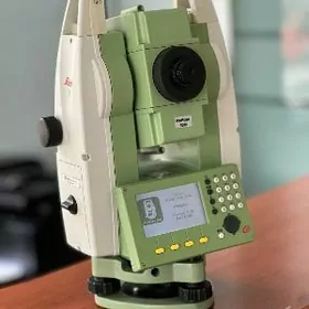 Leica 06 plus distomat