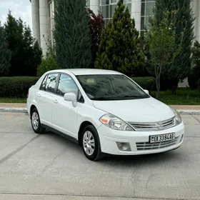 Nissan Versa 2010