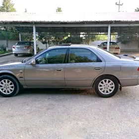 Toyota Camry 1999