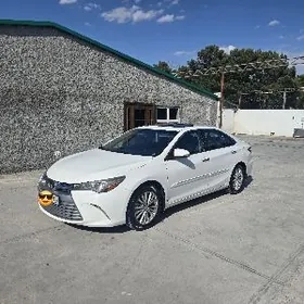 Toyota Camry 2016