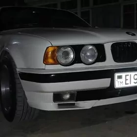 BMW 525 1989