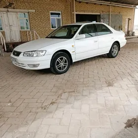 Toyota Camry 2001
