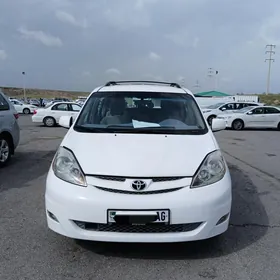 Toyota Sienna 2008