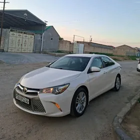 Toyota Camry 2017