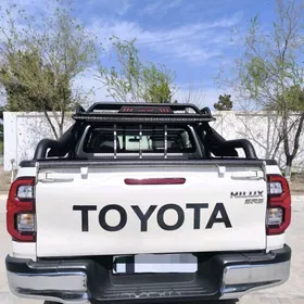 Toyota Hilux 2016