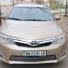 Toyota Camry 2012