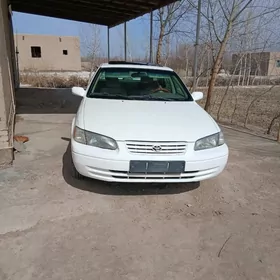 Toyota Camry 1998