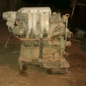 Тойота авенсис матор