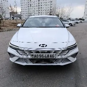 Hyundai Elantra 2025