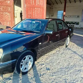 Mercedes-Benz E320 1998