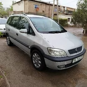 Opel Zafira 2001
